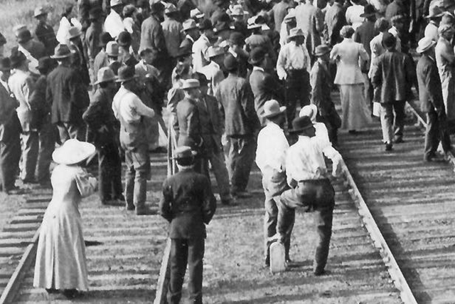 People at left, foreground