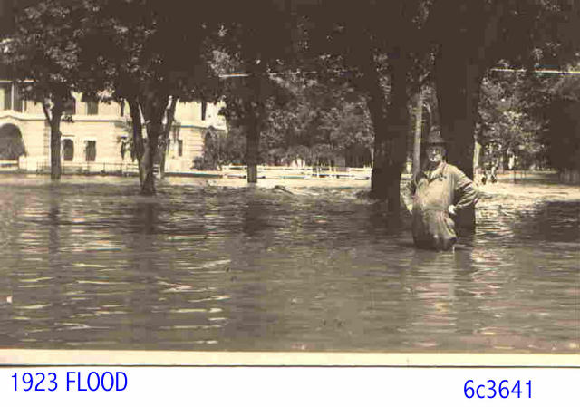 1923 Flood in Winfield