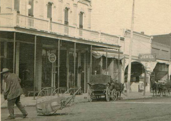 Saint James Hotel