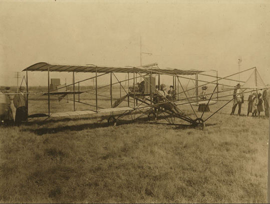 Longren in plane